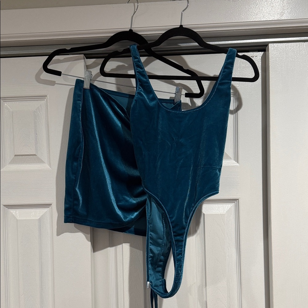Luxurious Teal Bodysuit and Skirt Set